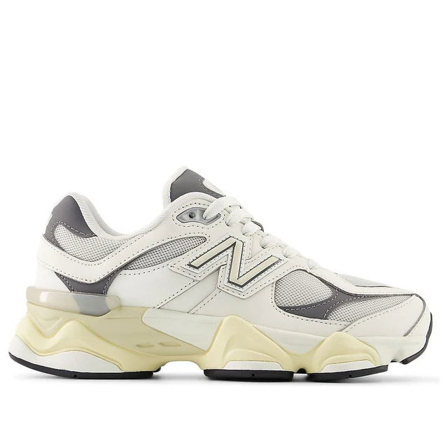 New Balance 9060 GS Sea Salt Castlerock