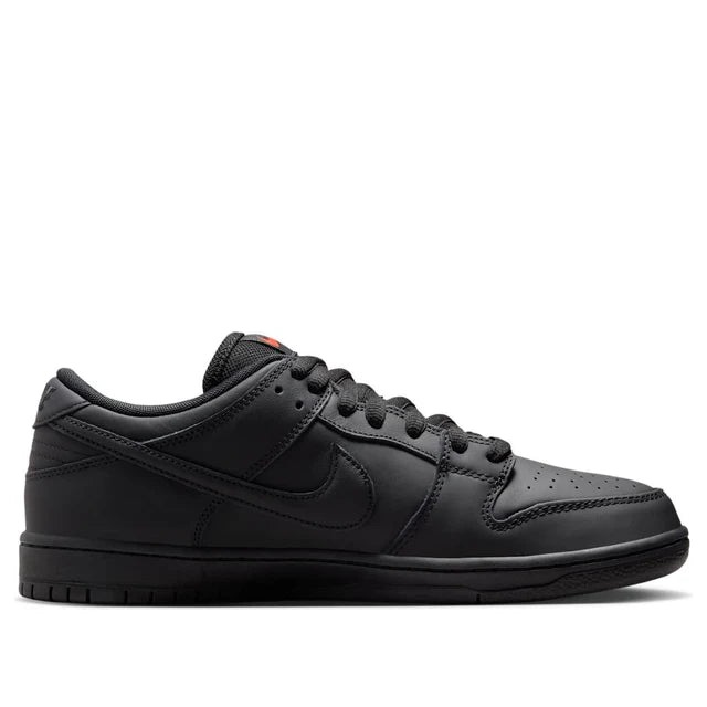 Nike SB Dunk Low Pro 'Triple Black'