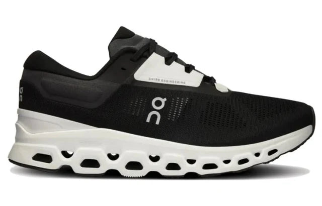 On Running Cloudstratus 3 'Black White' (WMNS)