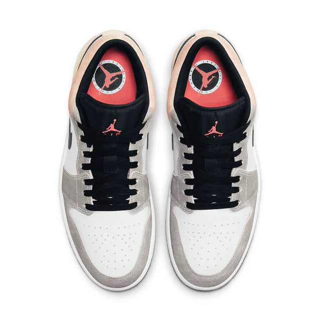 Air Jordan 1 Low SE Flight Club