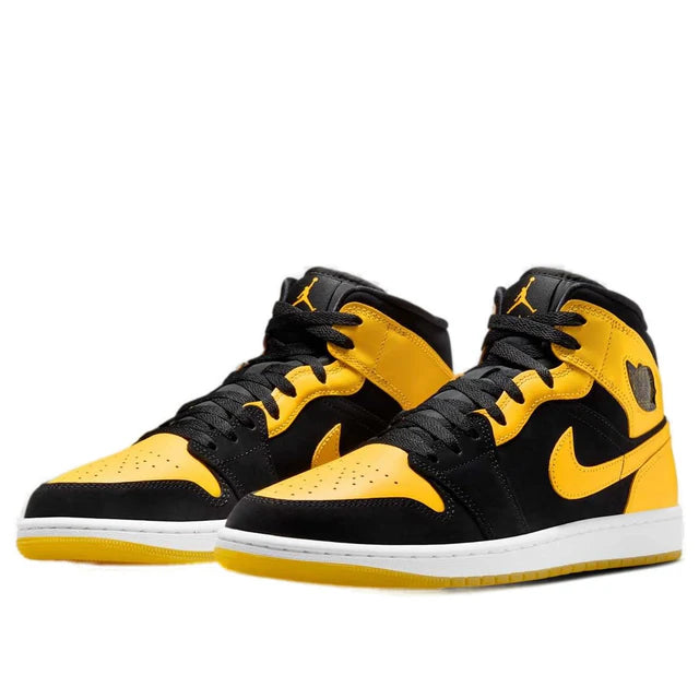 Air Jordan 1 Mid 'New Love'