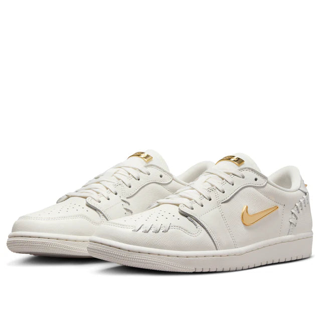 Air Jordan 1 Low Method of Make 'Sail Metallic Gold'