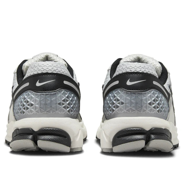 Nike Air Zoom Vomero 5 'Photon Dust Black'