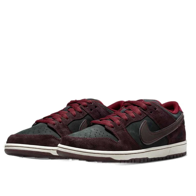 Nike x Riot Skateshop SB Dunk Low 'Mahogany Dark Beetroot