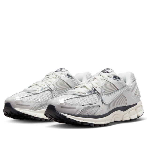 Nike Zoom Vomero 5 Photon Dust Metallic Silver
