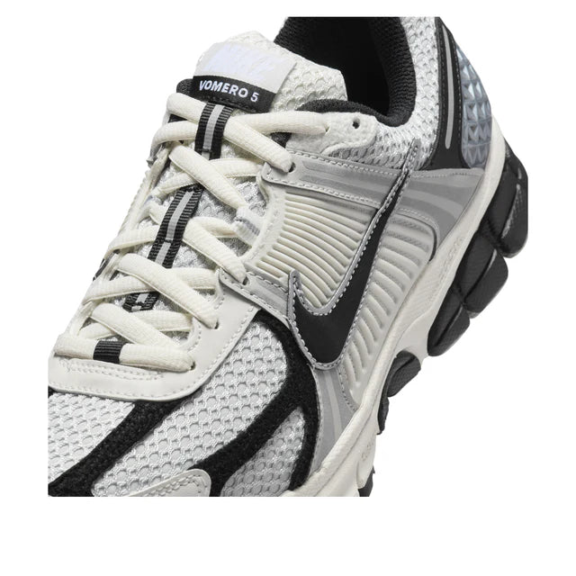 Nike Air Zoom Vomero 5 'Photon Dust Black'