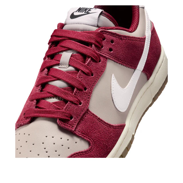 Nike Dunk Low Retro SE 'College Grey Team Red'