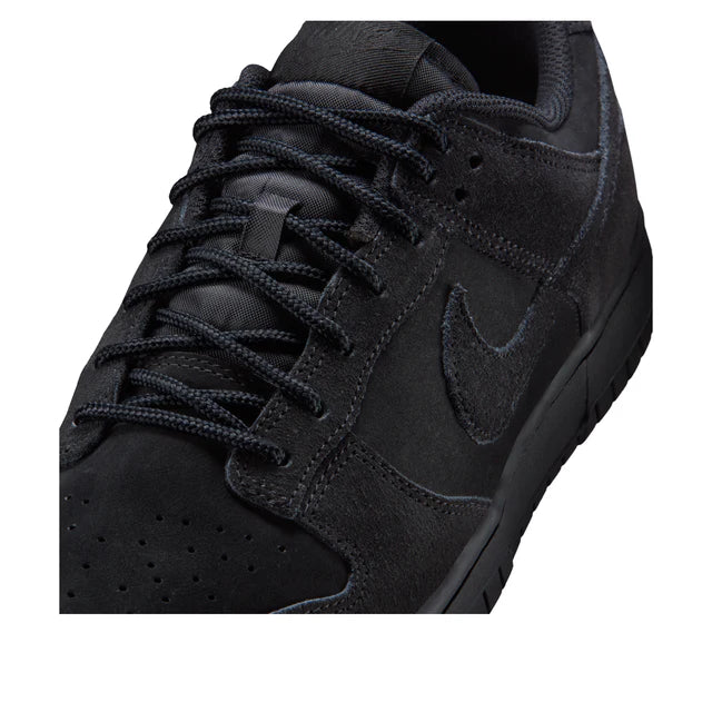 Nike Dunk Low SE 'Triple Black'