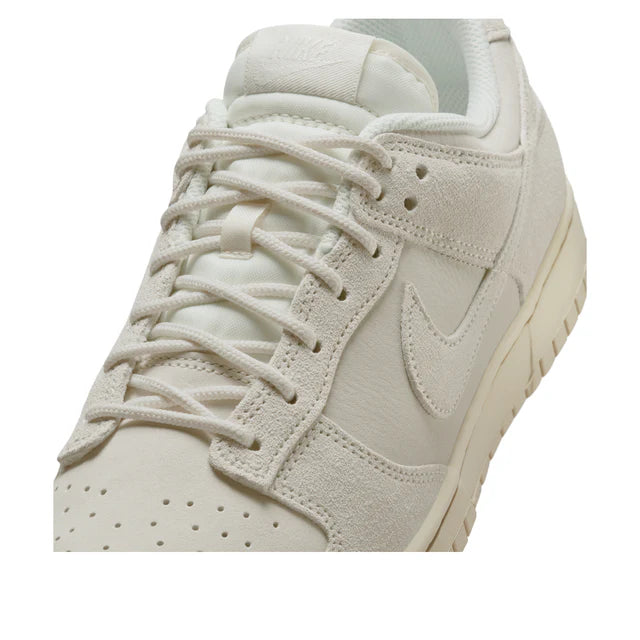 Nike Dunk Low SE Suede 'Phantom'