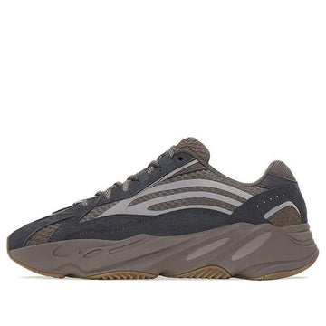 Yeezy Boost 700 V2 Mauve