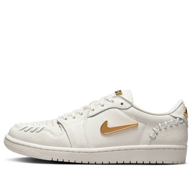 Air Jordan 1 Low Method of Make 'Sail Metallic Gold'